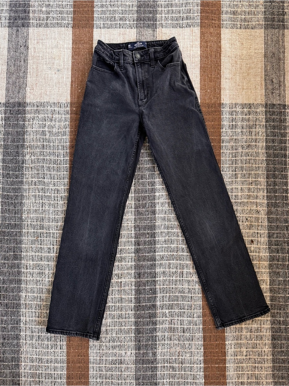 Junior’s Black Ultra High-Rise Dad Jean, vintage stretch